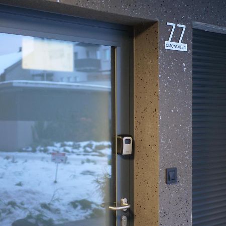 Przytulna Kawalerka 77 Apartment วรอตซวาฟ ภายนอก รูปภาพ
